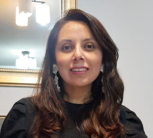 Claudia Santander Cortés